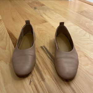 Everlane glove slides